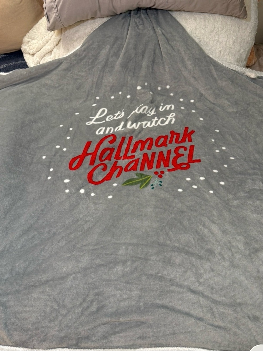 Hallmark Channel “Let's Stay In” Oversized 50" X 70" Hooded Blanket W/ Pockets
